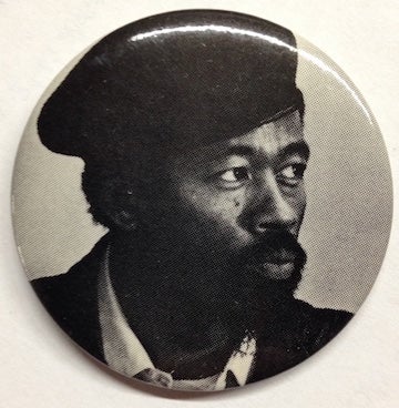 Cat.No: 202655 [Pinback button with portrait of Eldrige Cleaver wearing a beret]. Eldridge Cleaver.