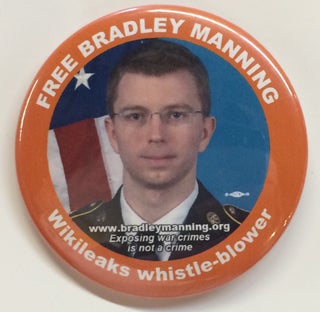 Cat.No: 235694 Free Bradley Manning / Wikileaks whistle-blower [pinback button