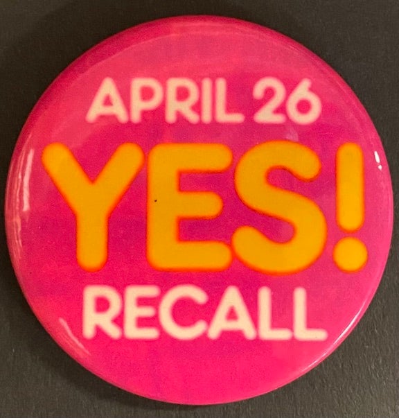 Cat.No: 247308 April 26 / YES! / Recall [pinback button for the