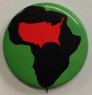 Cat.No: 248698 [Pinback button depicting an outline of the USA within a map of Africa