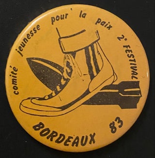 Cat.No: 296024 Comité jeunesse pour la paix 2˚ festival / Bordeaux 83 [pinback button