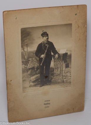 Cat.No: 302427 [Cabinet card of a musician, Clarinetist