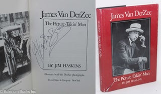 Cat.No: 38977 James Van DerZee; the picture-takin' man, illustrated with Van DerZee...